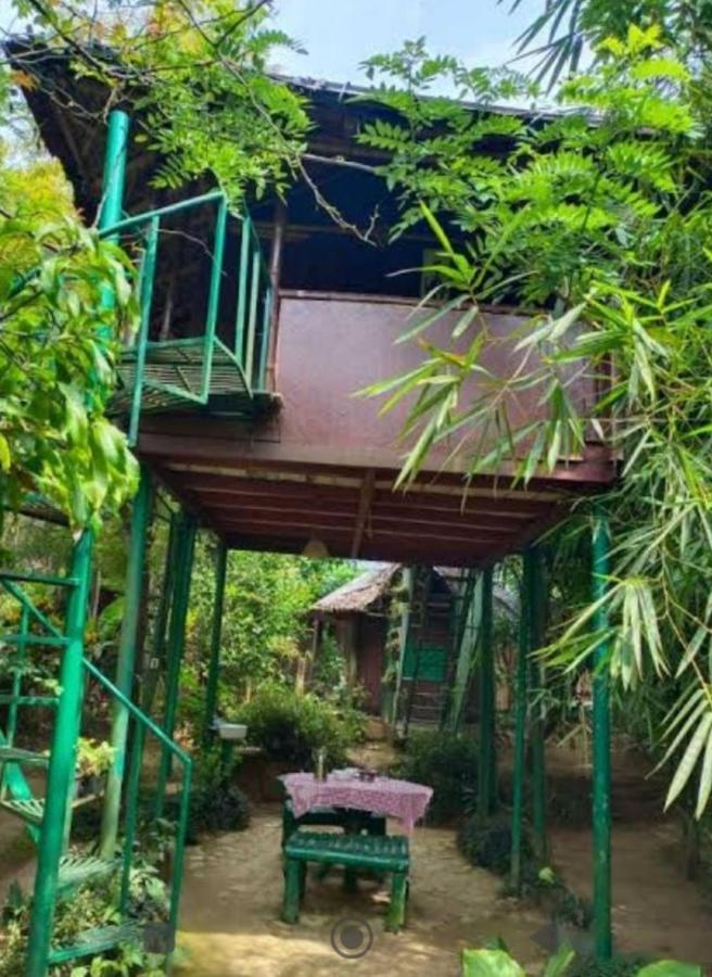 Koomankolly Resort Thirunelly Extérieur photo
