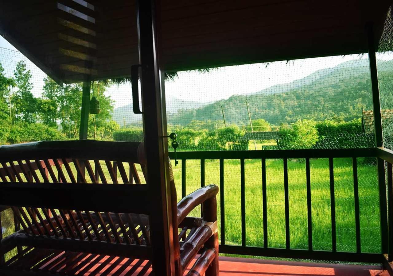 Koomankolly Resort Thirunelly Extérieur photo