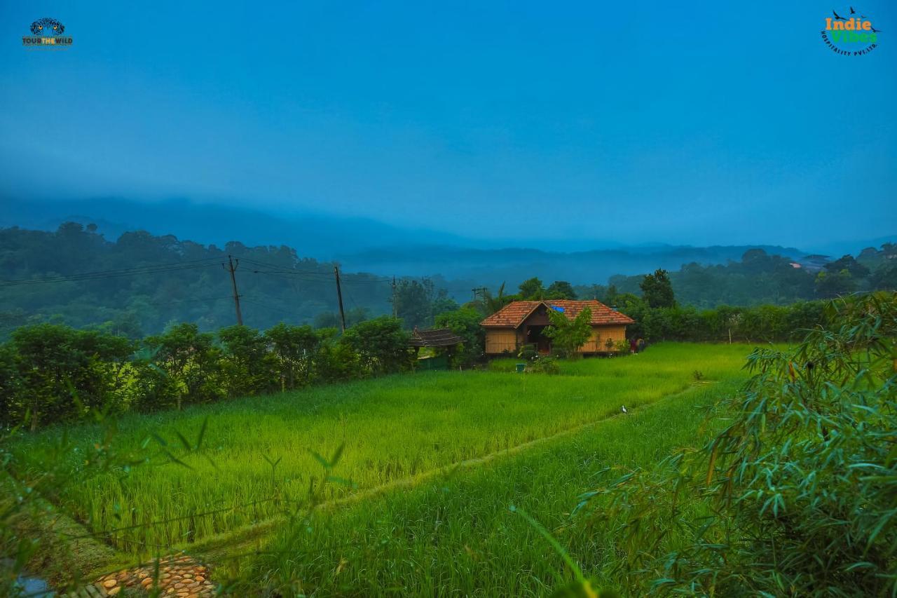 Koomankolly Resort Thirunelly Extérieur photo