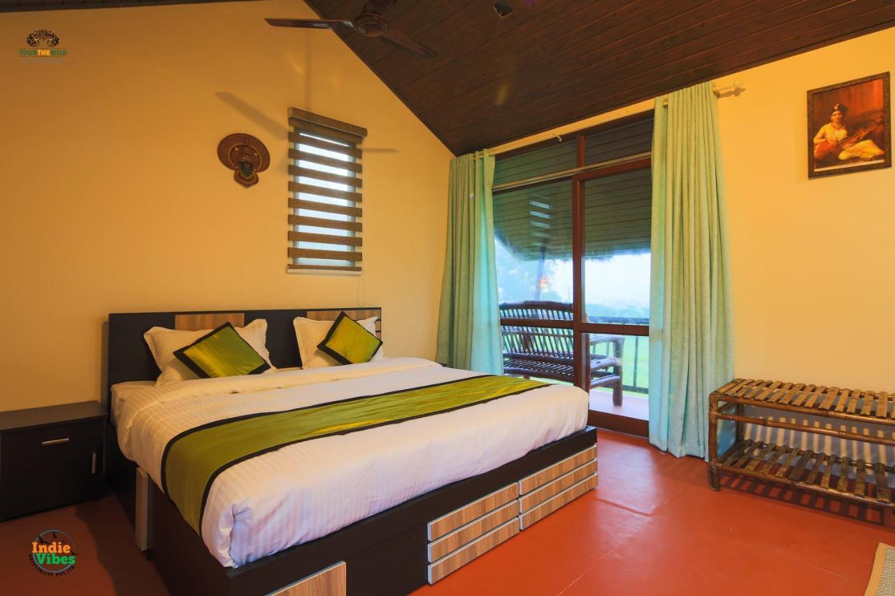 Koomankolly Resort Thirunelly Extérieur photo
