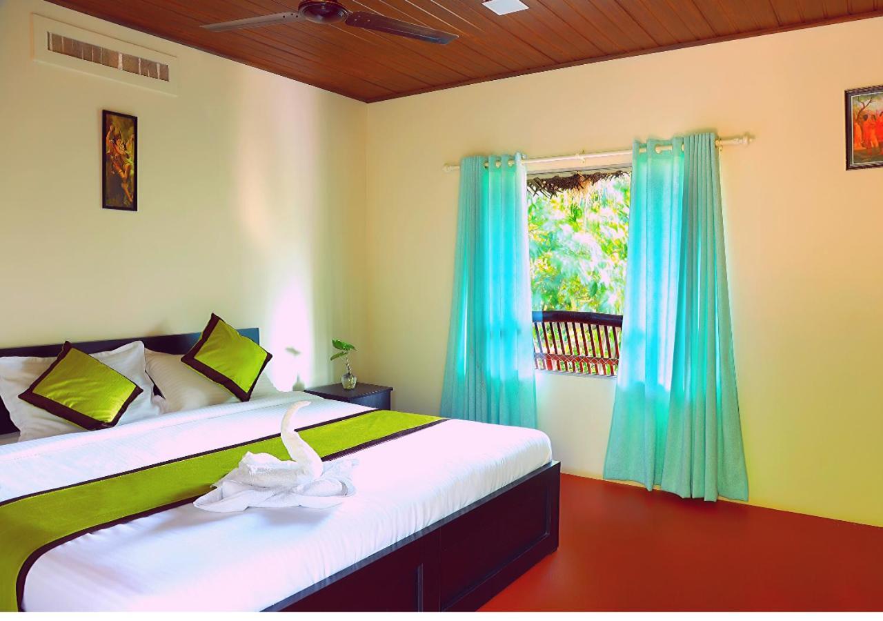 Koomankolly Resort Thirunelly Extérieur photo